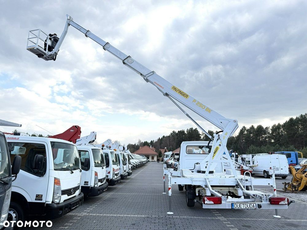 Mercedes-Benz Sprinter - 19