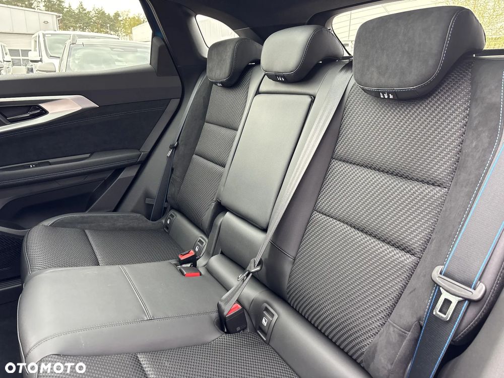 Renault Austral 1.3 TCe mHEV Esprit Alpine - 17