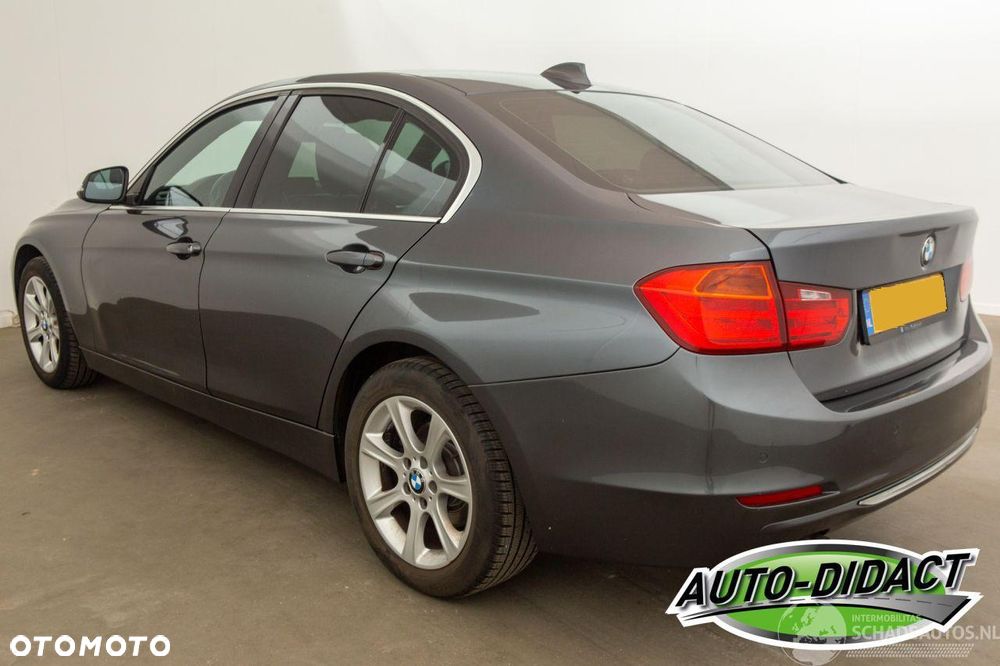 BMW Seria 3 - 3