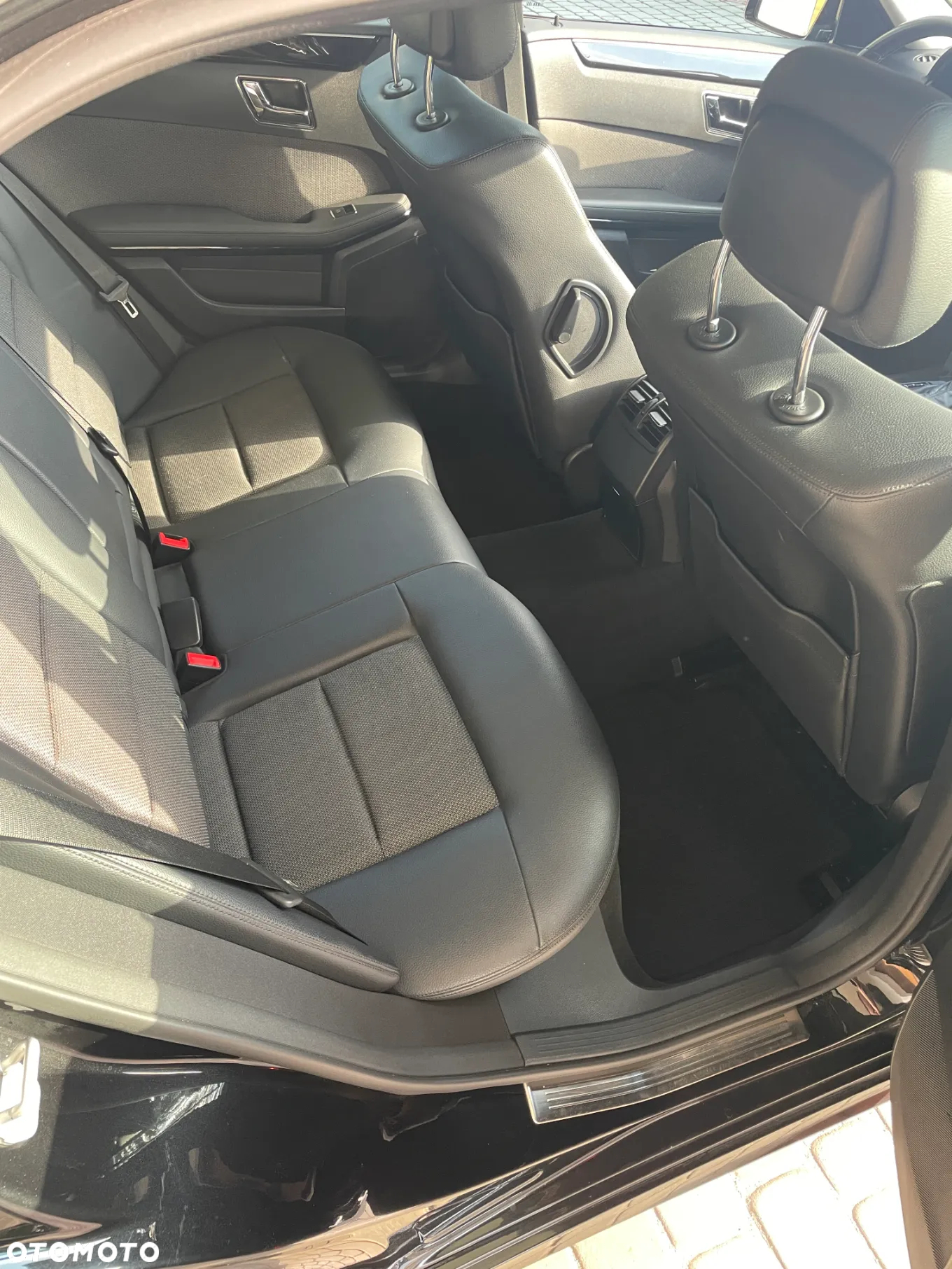 Mercedes-Benz Klasa E 220 T CDI 7G-TRONIC Avantgarde - 10