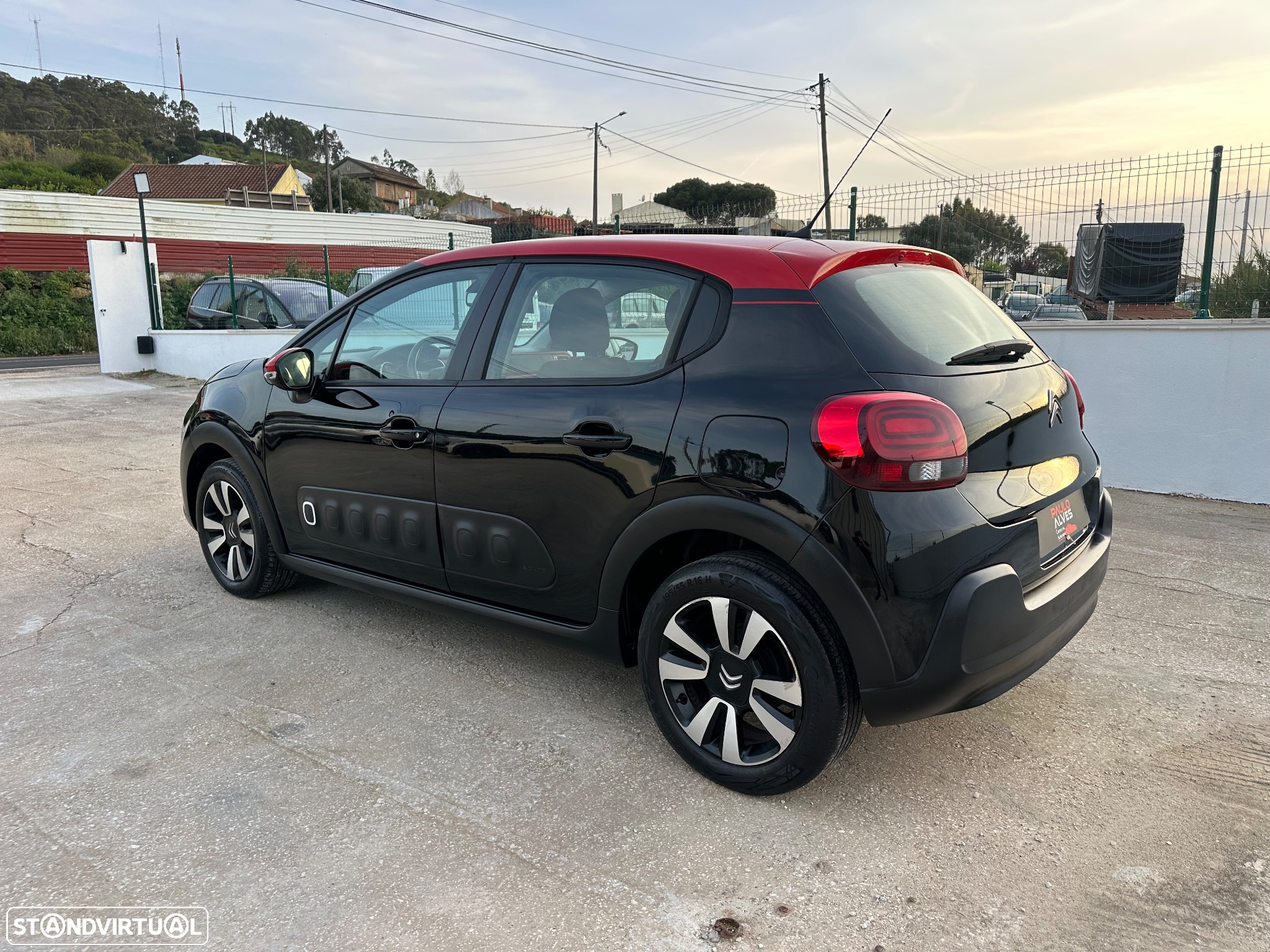Citroën C3 1.2 PureTech Shine - 39