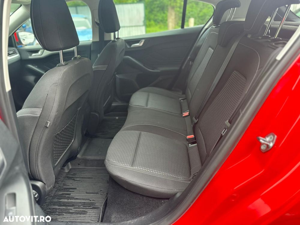 Ford Focus 1.5 EcoBlue Connected - 13