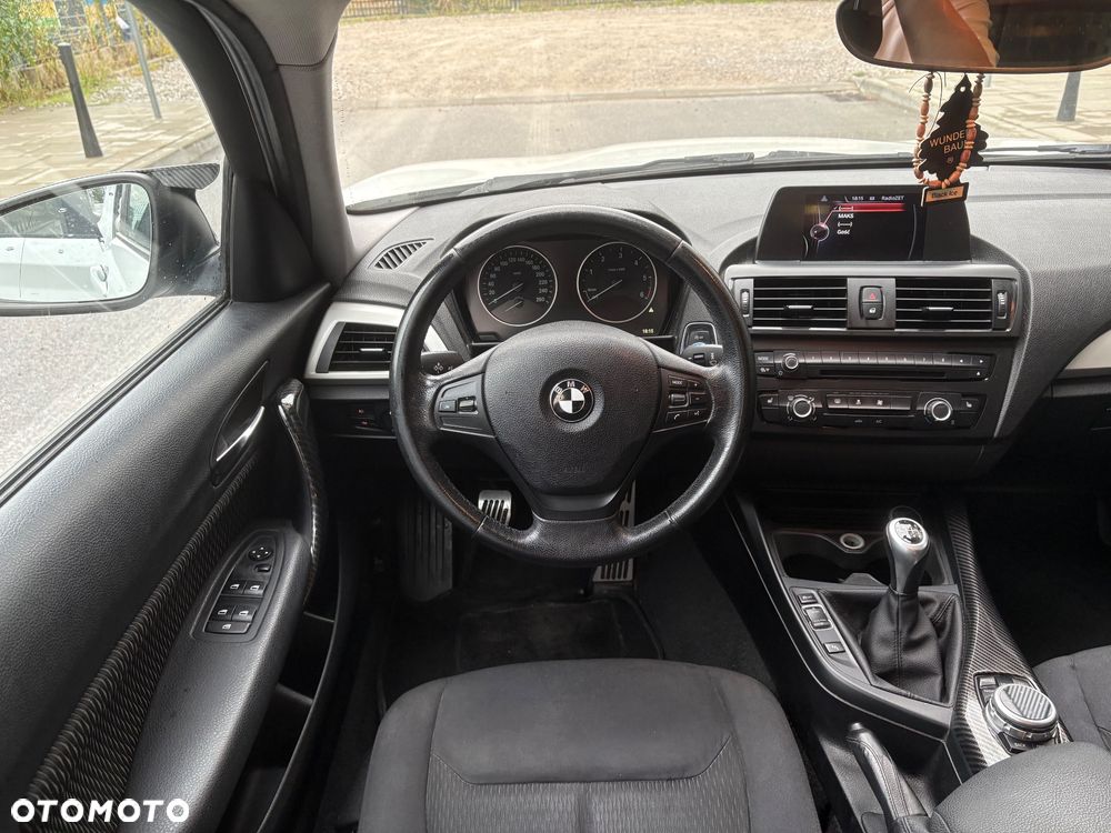 BMW Seria 1 116d Sport Line - 8