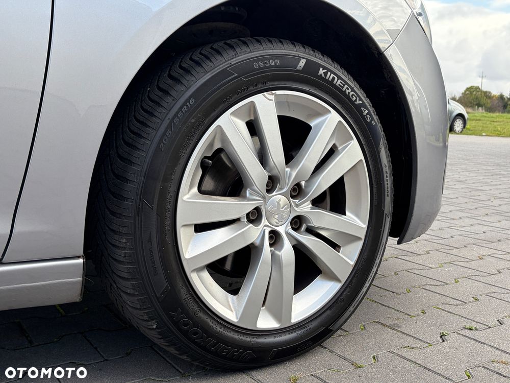 Peugeot 308 BlueHDi 130 EAT8 Black Edition - 33