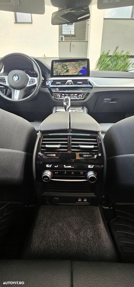 BMW Seria 5 520d Aut. M Sport Edition - 8