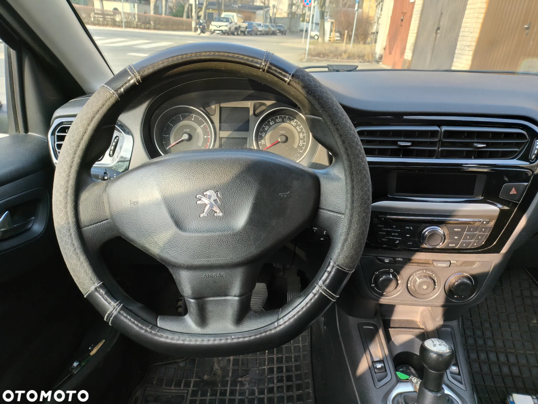 Peugeot 301 1.6 VTi Active - 2