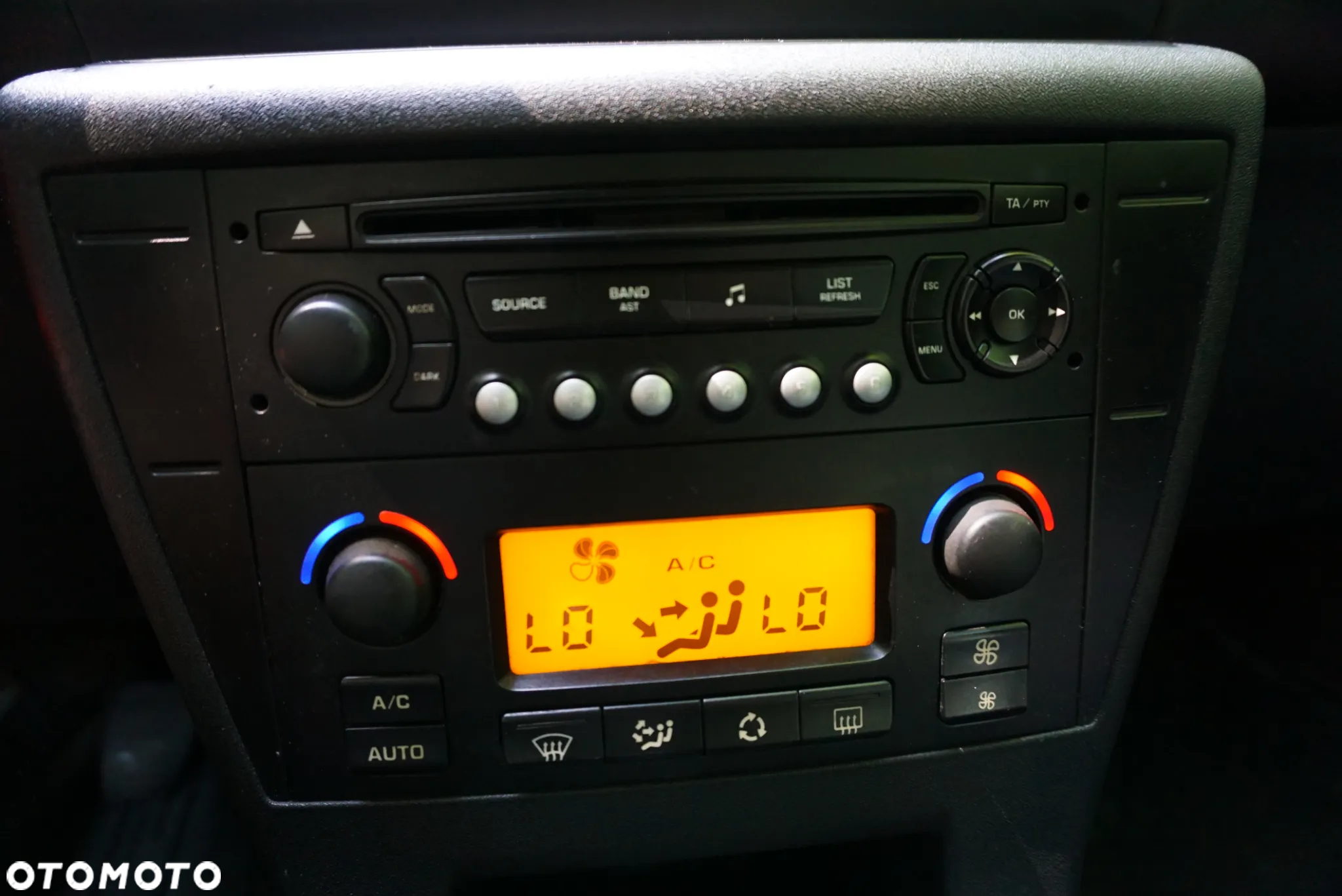Citroën C4 1.6 16V SX - 17