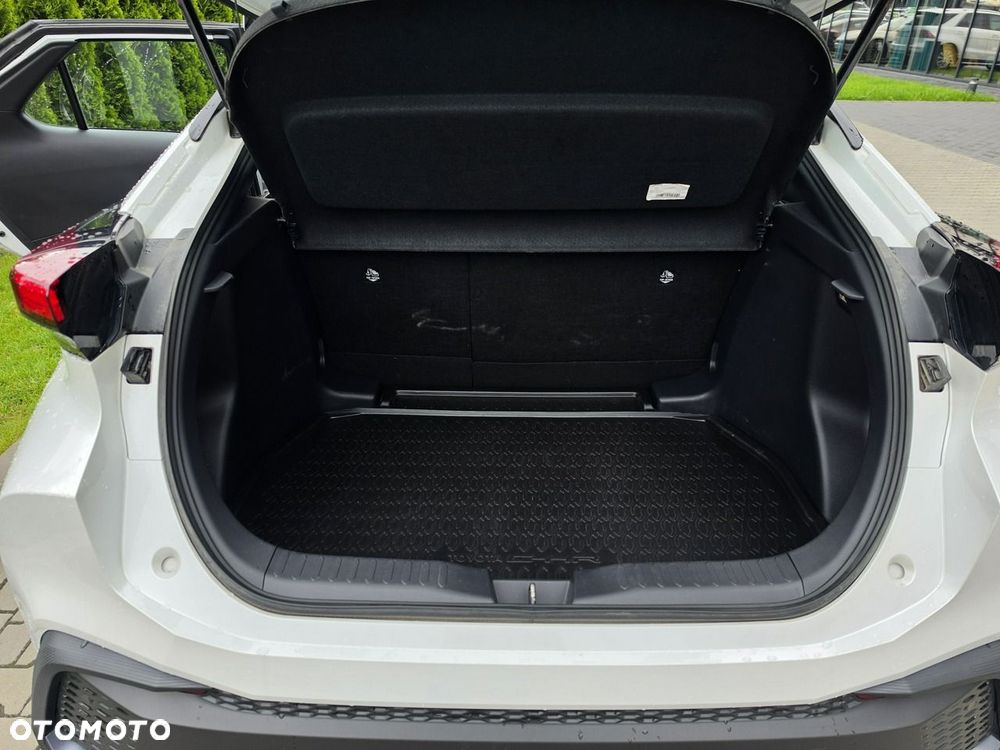 Toyota C-HR - 10