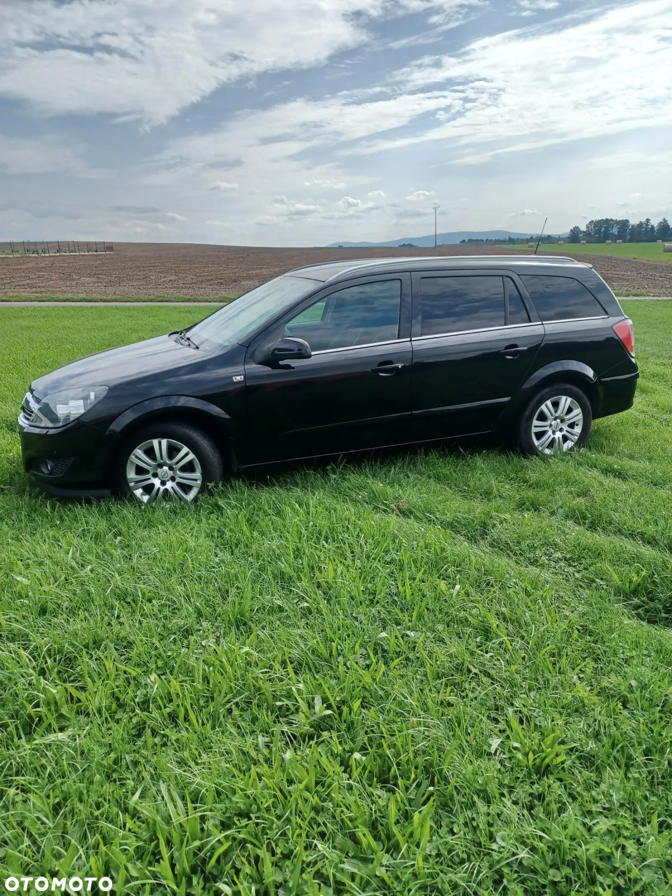 Opel Astra 1.6 Caravan Cosmo - 2