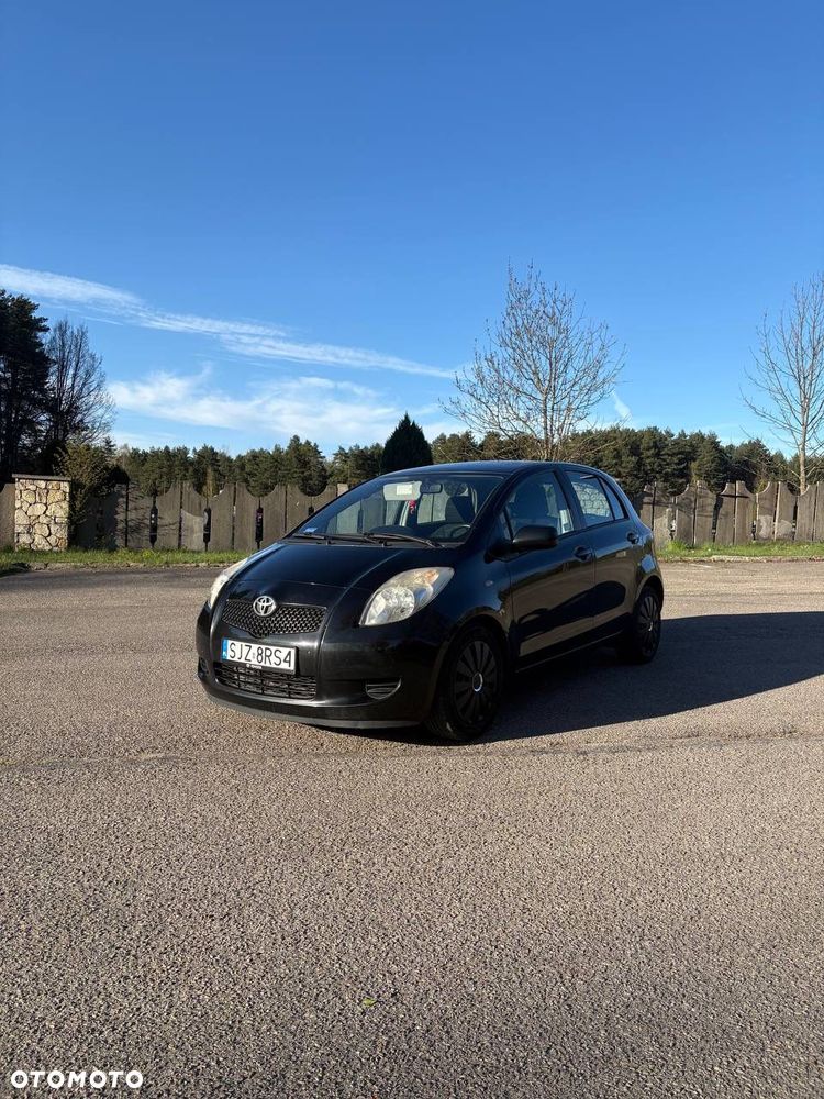 Toyota Yaris 1.3 Luna - 1