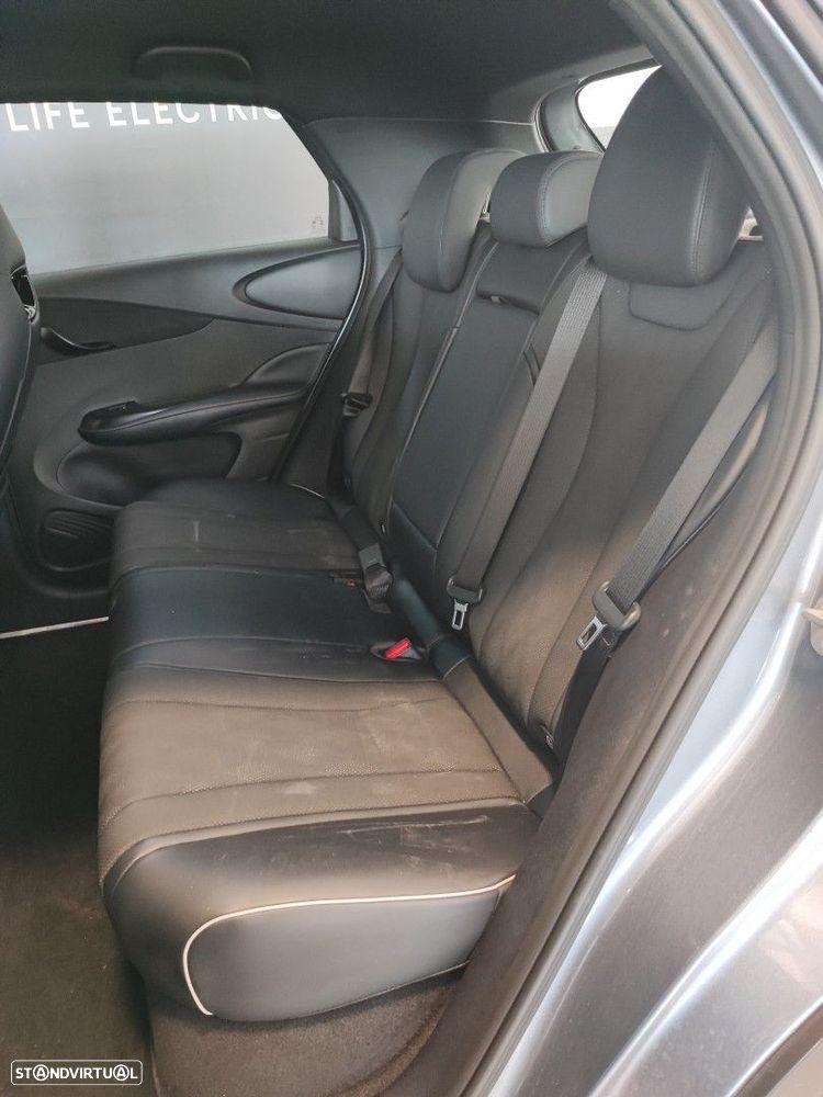 BYD Dolphin 60.4 kWh Comfort - 8