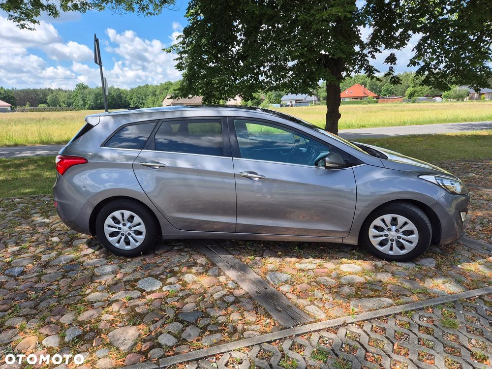 Hyundai i30 1.6 CRDi Premium - 3