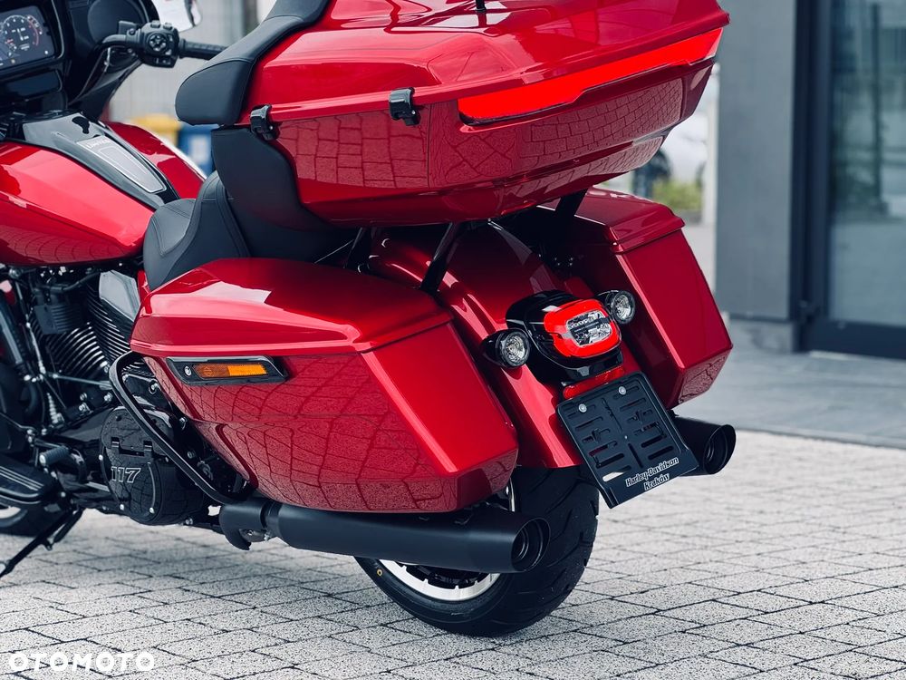Harley-Davidson Touring Street Glide - 25