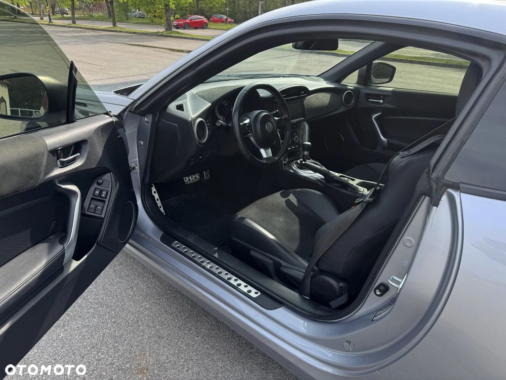 Toyota GT86 2.0 Premium - 35