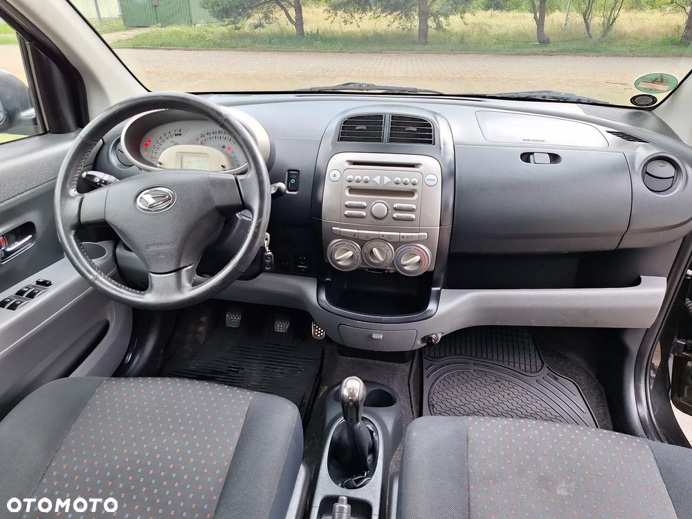 Daihatsu Sirion 1.3 - 10