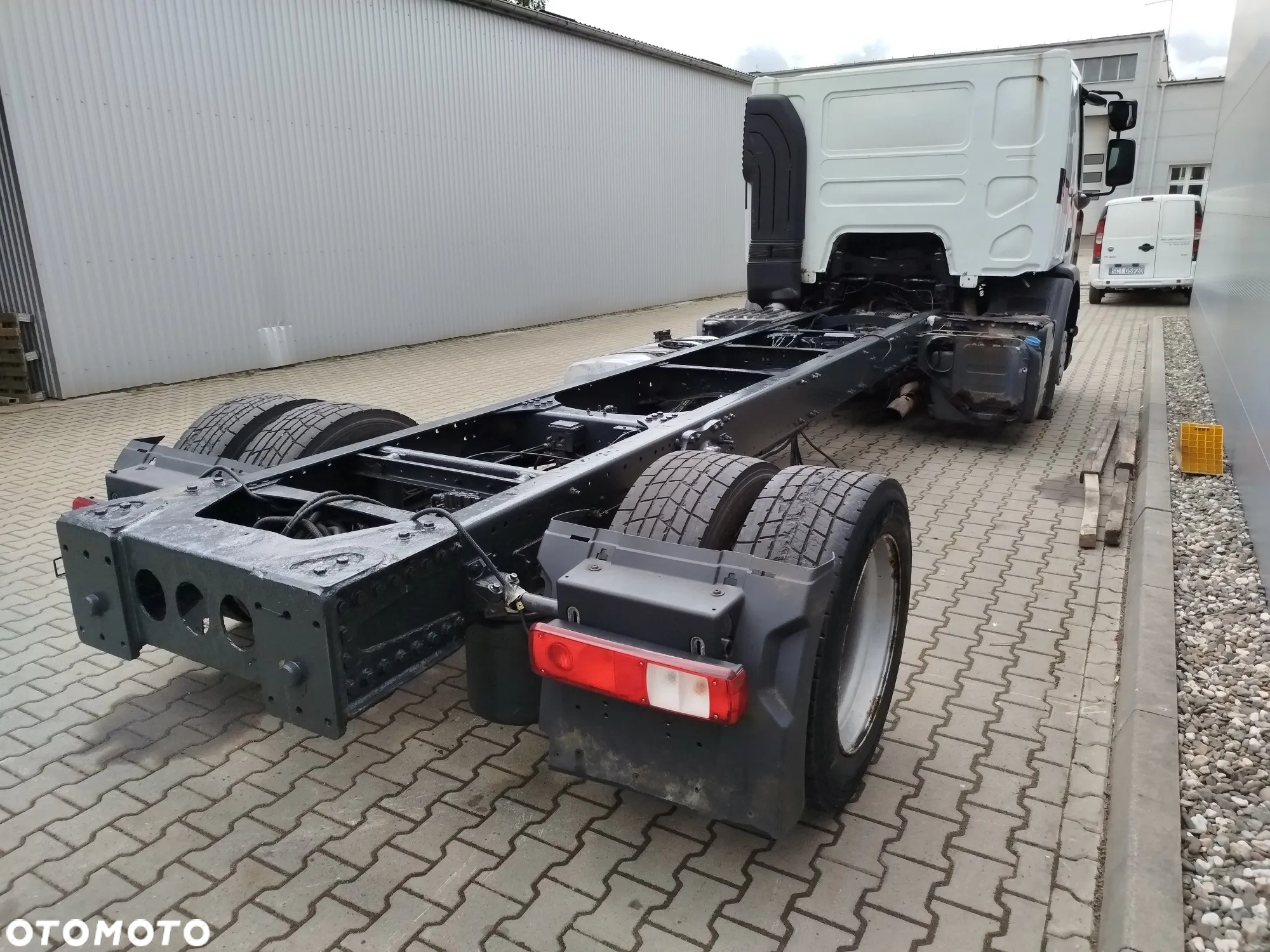 Renault PREMIUM (Podwozie z autotransportera) - 11