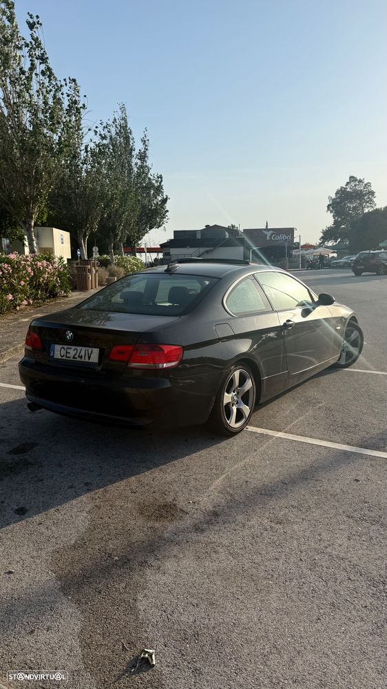 BMW 320 i Coupe Auto - 3