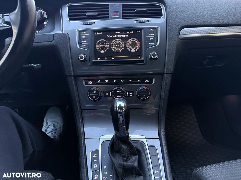 Volkswagen Golf 2.0 TDI DSG 4Motion - 12