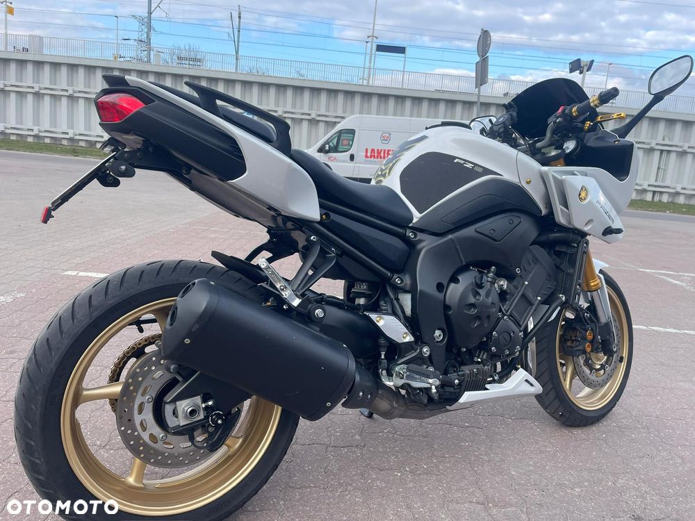 Yamaha FZ8 - 14
