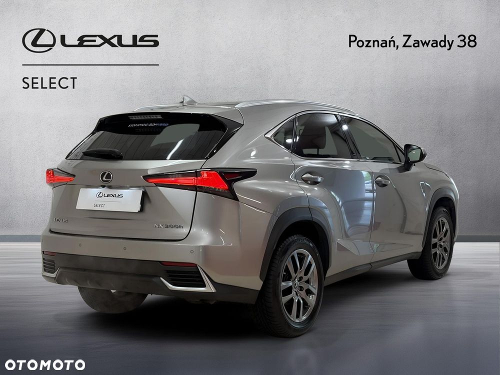 Lexus NX 300h Comfort AWD - 2