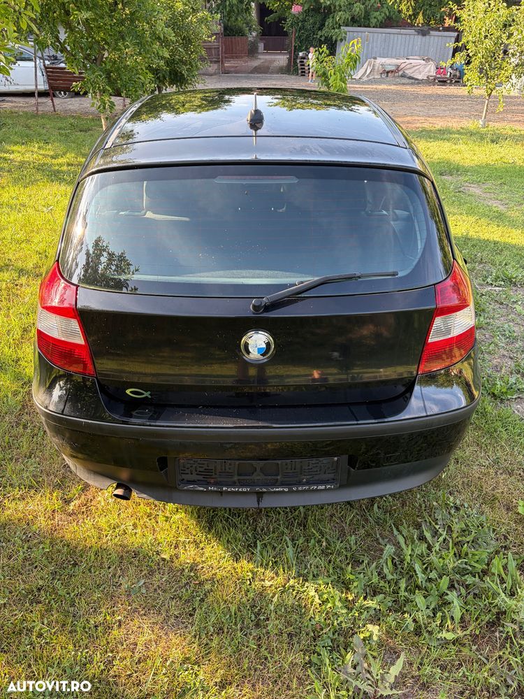 BMW Seria 1 116i - 4