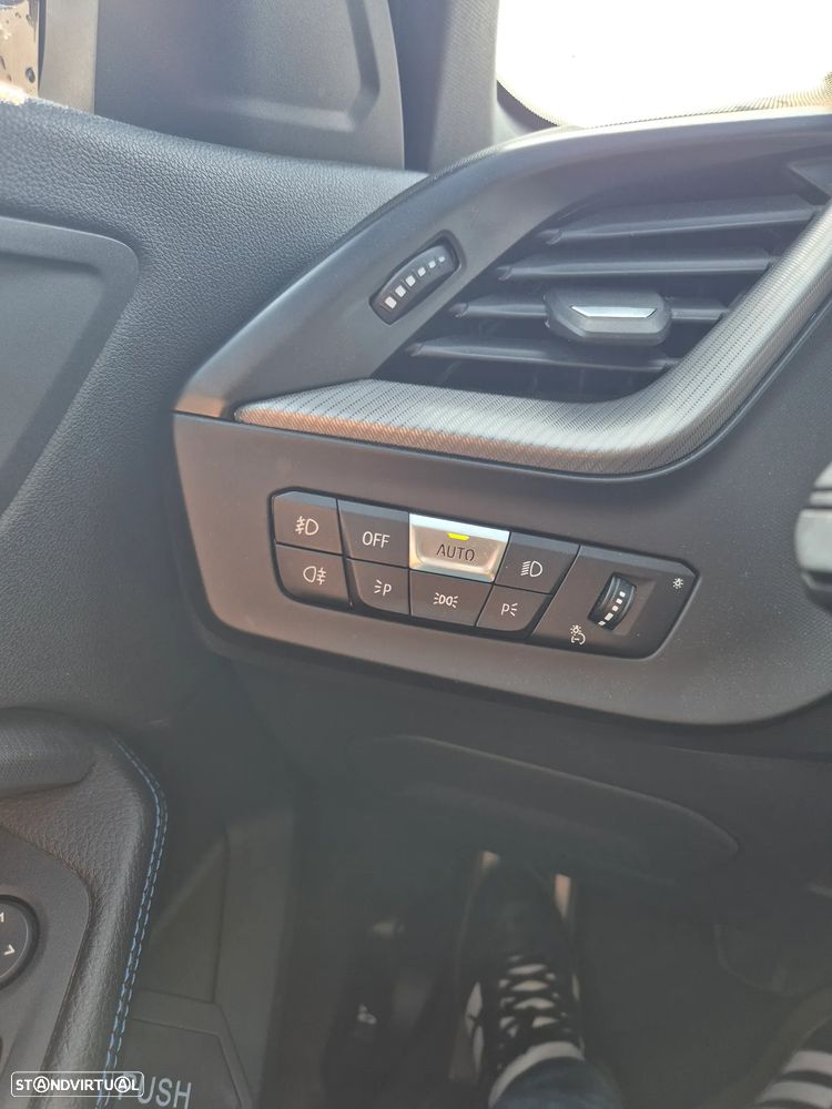 BMW 116 d Pack Desportivo M Auto - 8