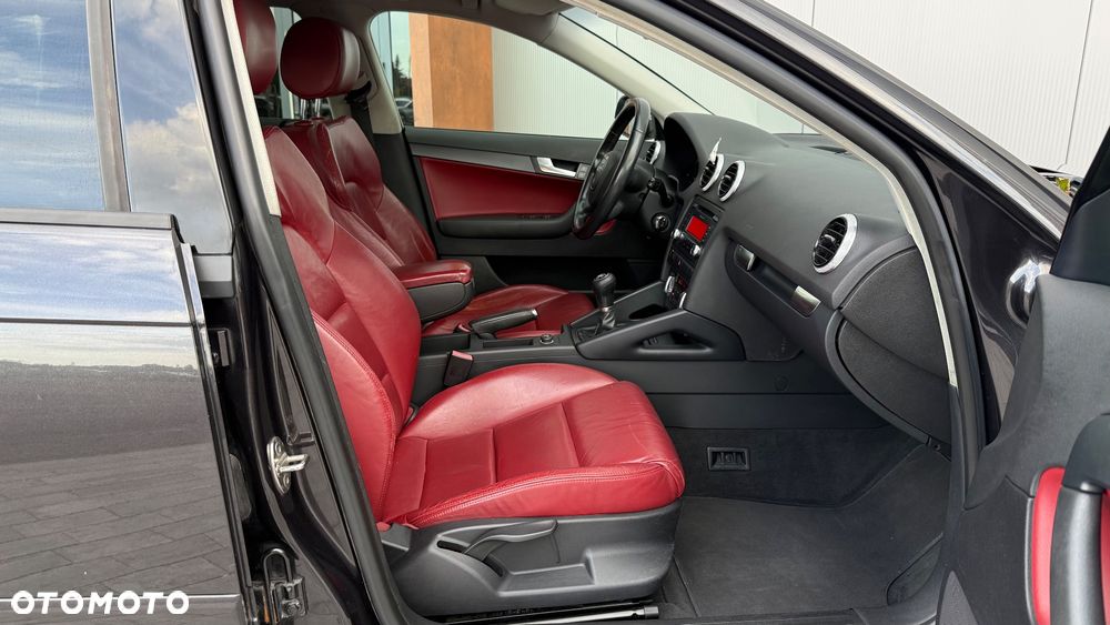 Audi A3 Sportback 1.6 TDI DPF Ambition - 6