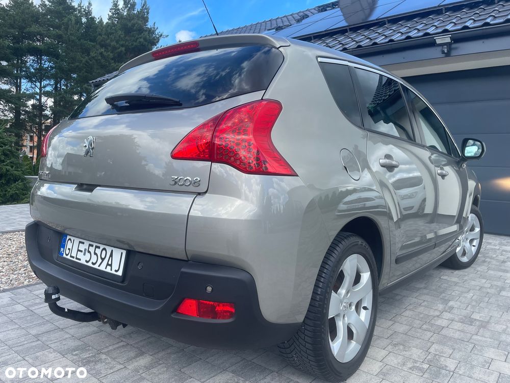 Peugeot 3008 2.0 HDi Premium - 8