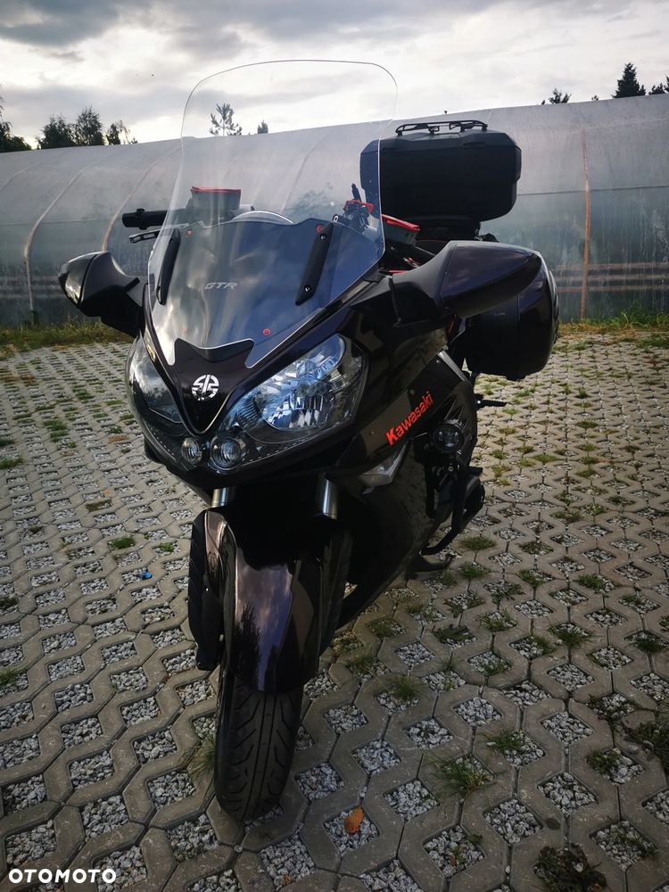Kawasaki GTR - 14