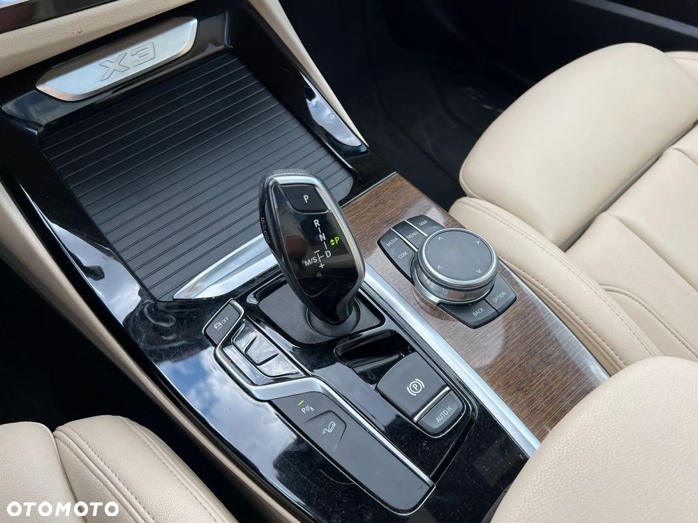 BMW X3 xDrive30i Advantage sport - 16