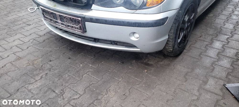 BMW 3 E46 Lift 2,0 Diesel na części BRAK: -BŁOTNIK PRAWY/LEWY - 3