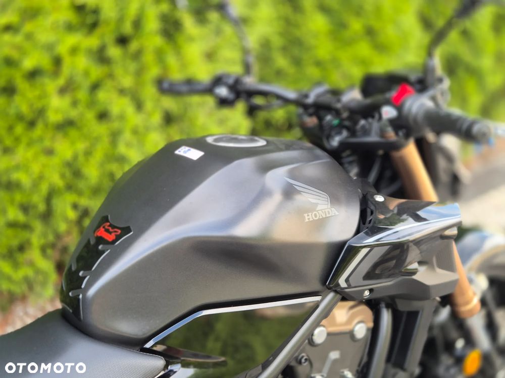 Honda CB - 9