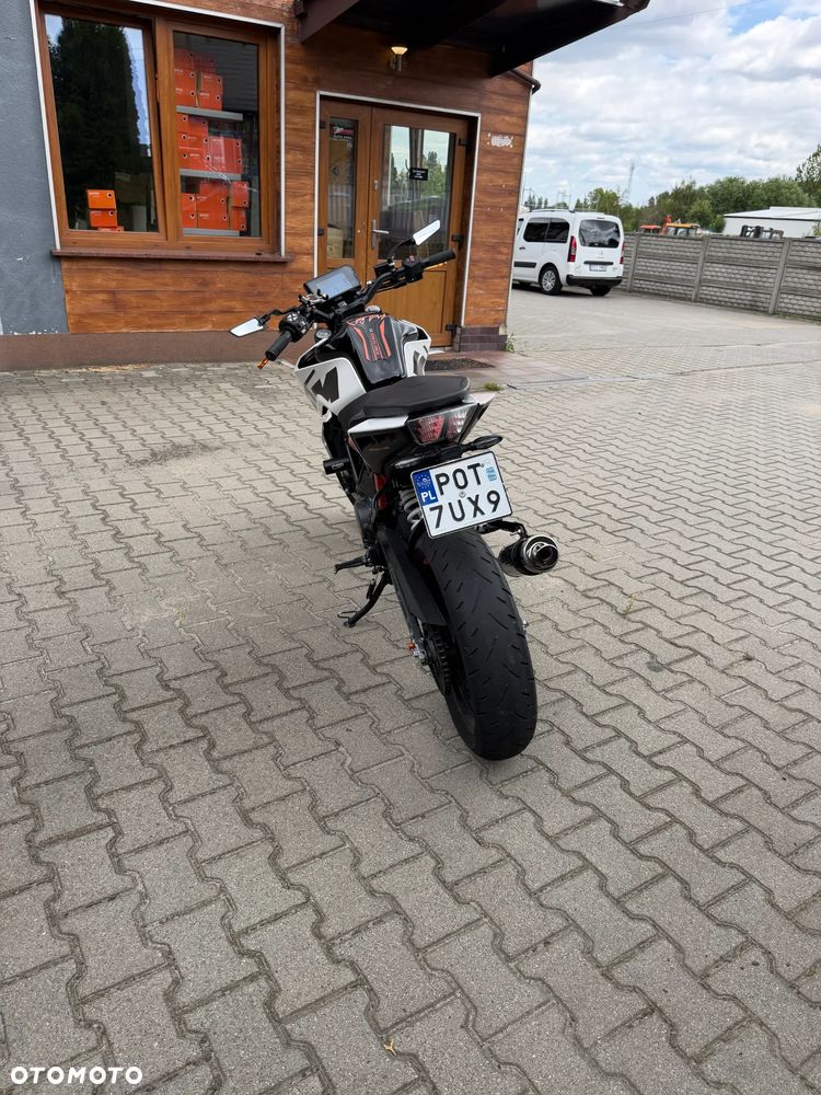 KTM Duke 125 - 4