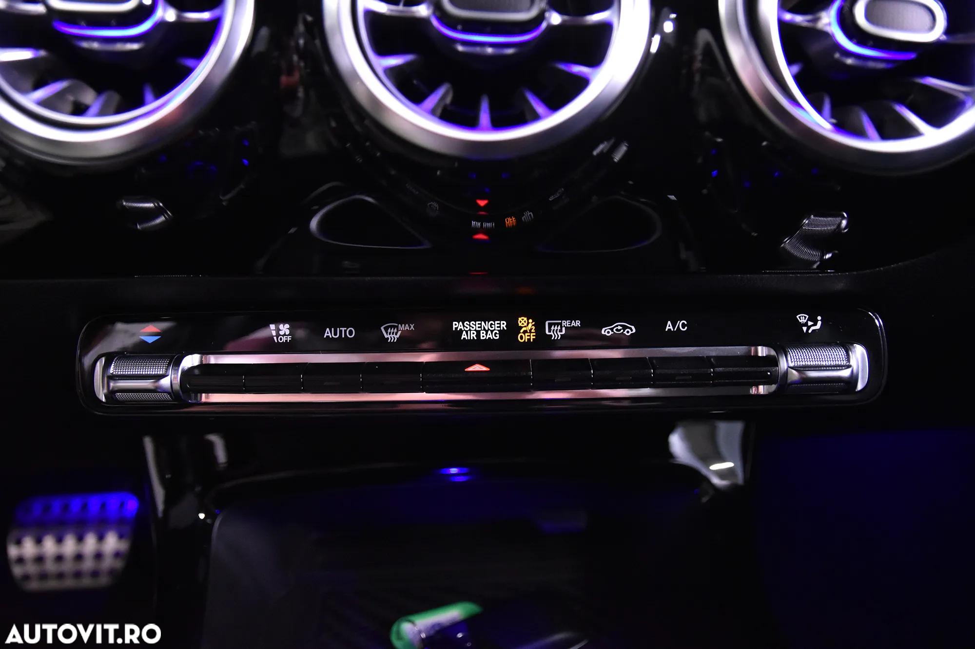 Mercedes-Benz CLA - 19