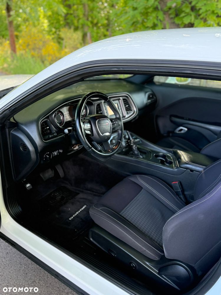 Dodge Challenger Automatik SXT Plus - 8