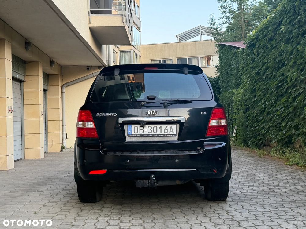 Kia Sorento 3.3 V6 LX - 7