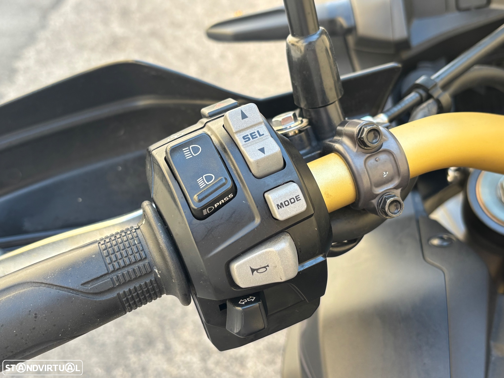 Honda Africa Twin CRF 1000L - 12
