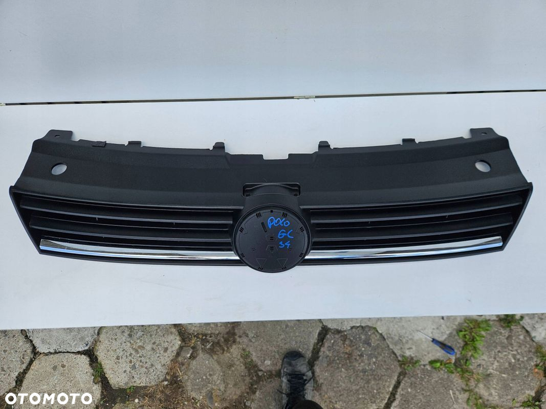 Volkswagen Polo 6C0 Grill Atrapa zderzaka przedniego przód - 5