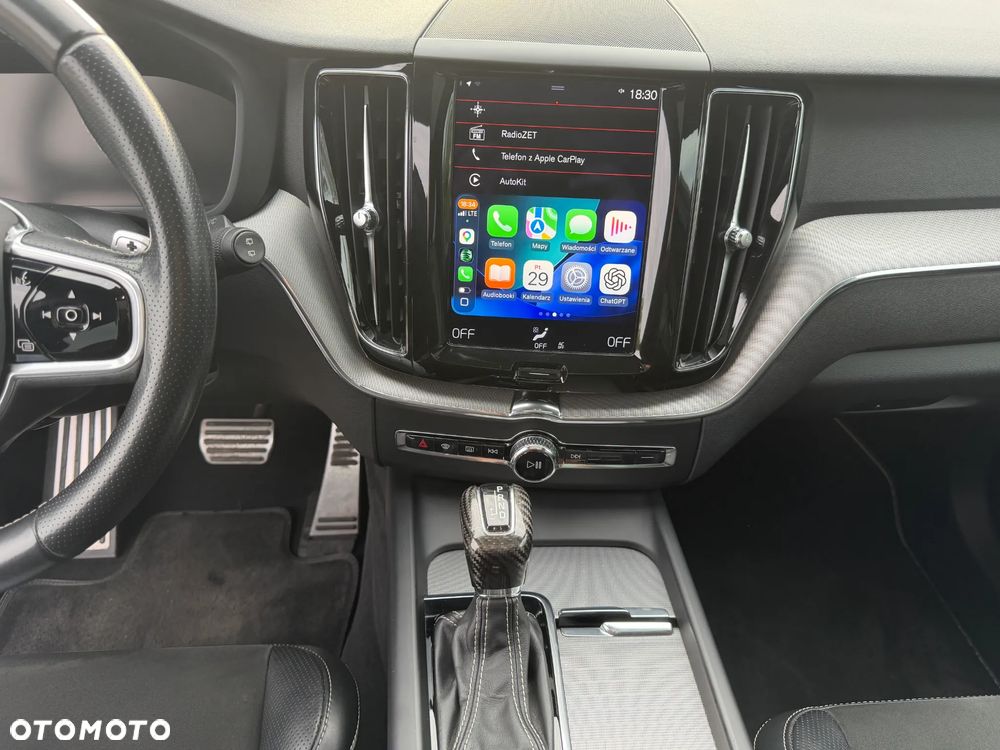 Volvo XC 60 T6 AWD Drive-E R-Design Momentum - 19