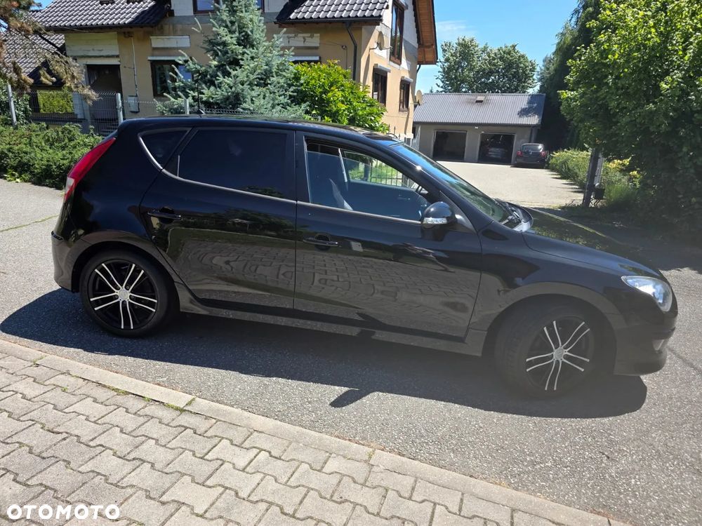 Hyundai i30 1.4 Comfort World Cup - 21