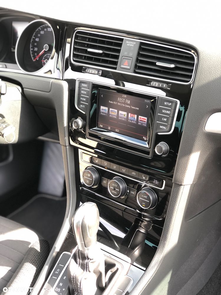 Volkswagen Golf 1.2 TSI BlueMotion Technology DSG Lounge - 20
