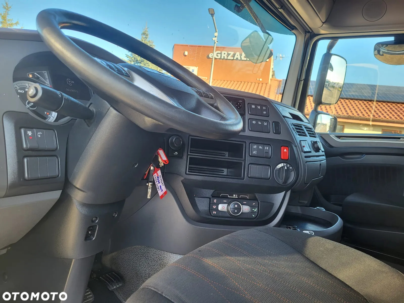 DAF - 28