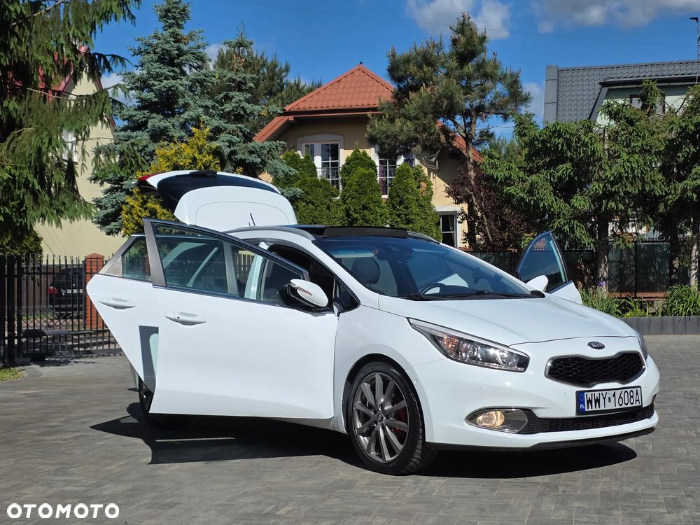 Kia Ceed 1.6 CRDi 128 Platinum Edition - 31