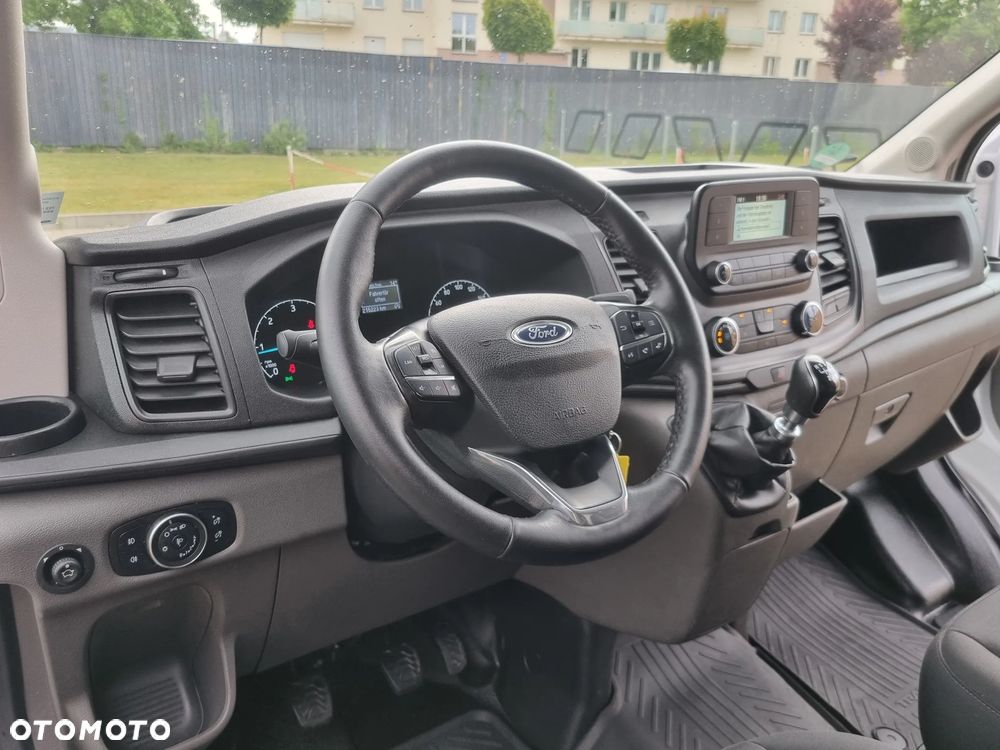 Ford Transit - 21