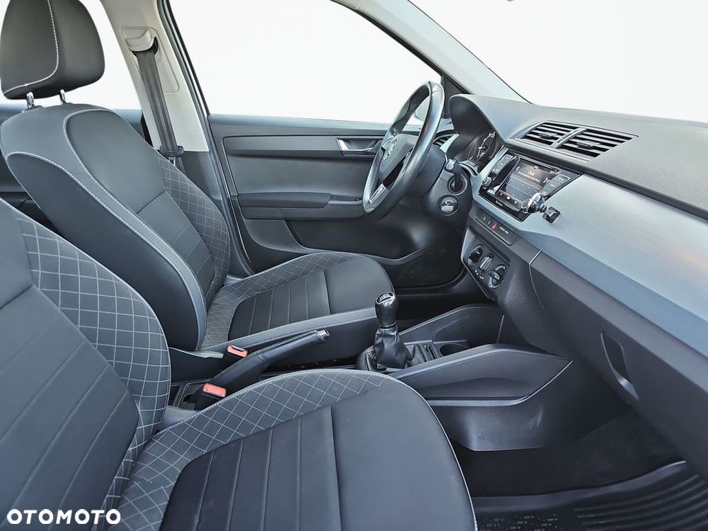 Skoda Fabia 1.0 TSI Ambition - 10