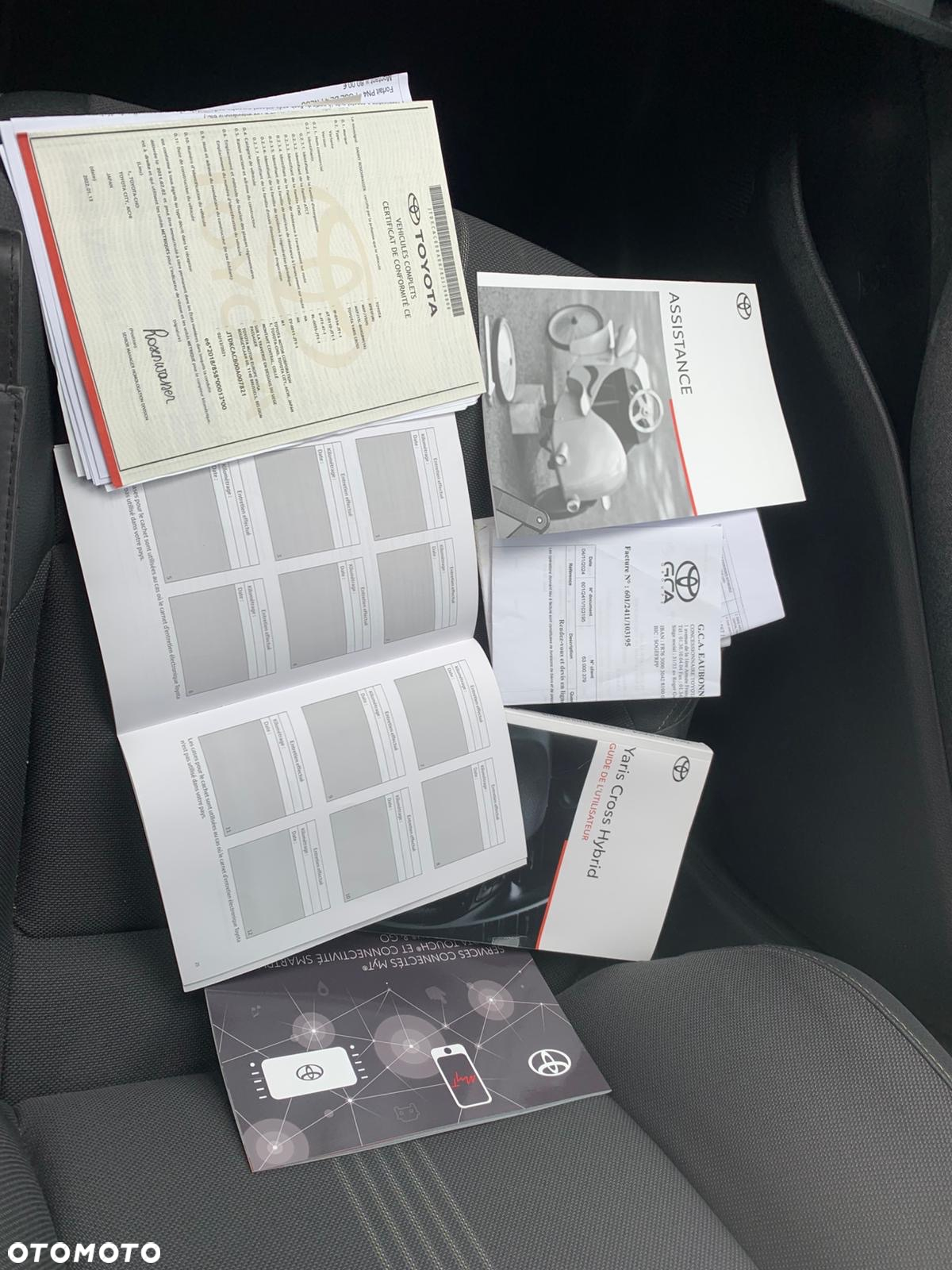 Toyota Yaris Cross Hybrid 1.5 Premiere Edition 4x4 - 33