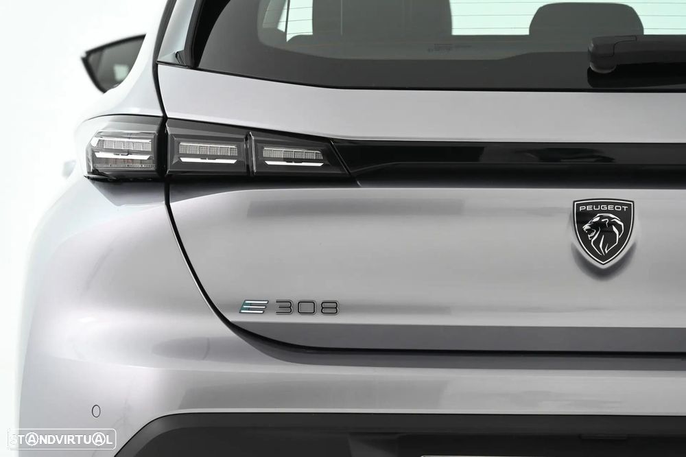 Peugeot e-308 54 kWh Style - 11