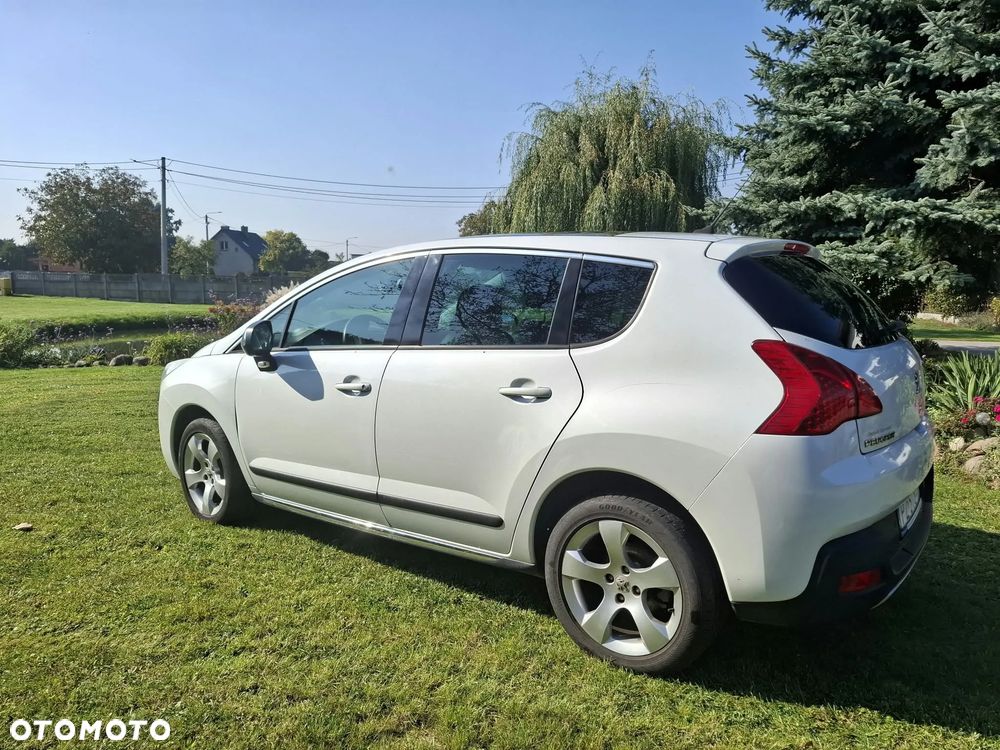 Peugeot 3008 2.0 HDi Allure - 2