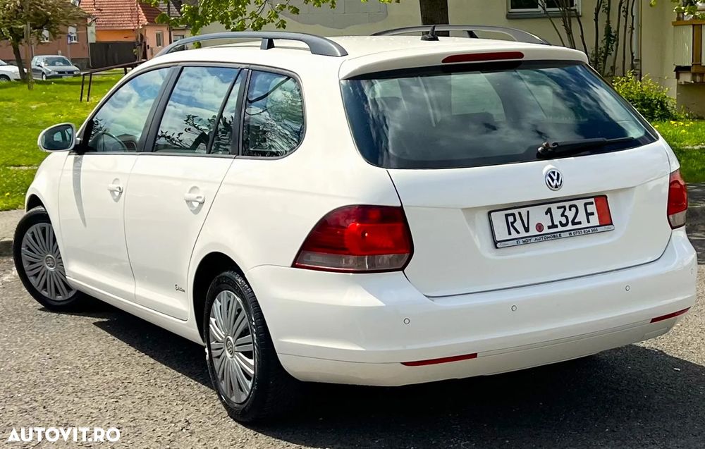 Volkswagen Golf - 3