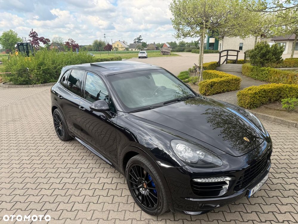 Porsche Cayenne - 26